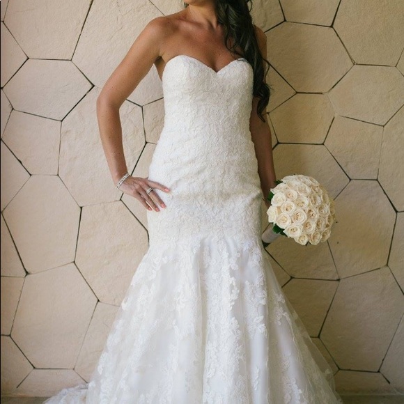 Mori Lee- Size 10 ivory/white wedding dress.
